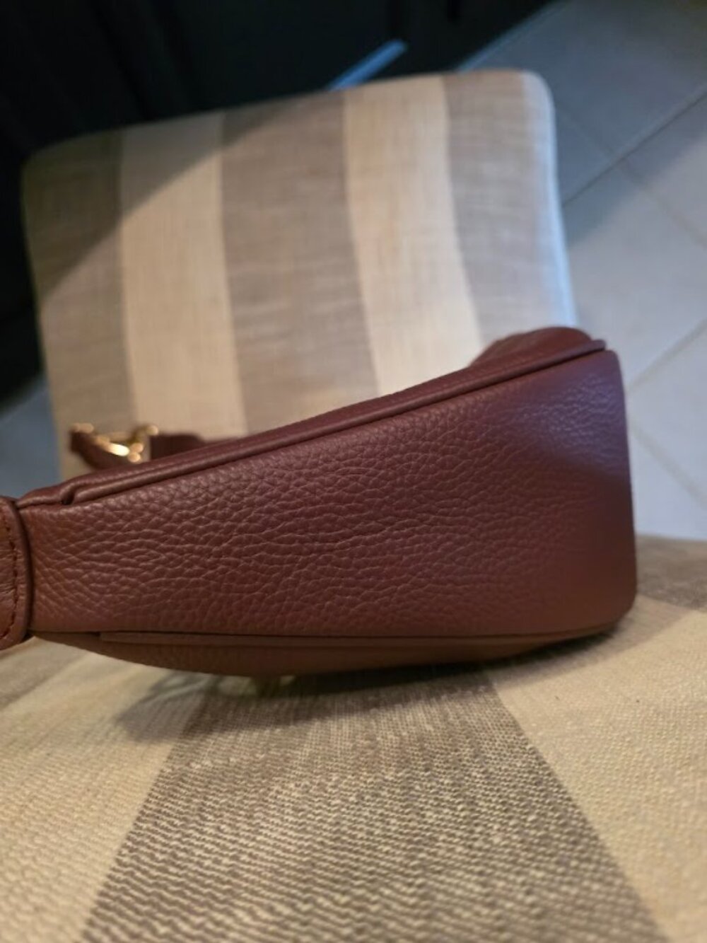 Sutton Sling Burgundy Purse by Pom Pom of London - Picture 4 of 8